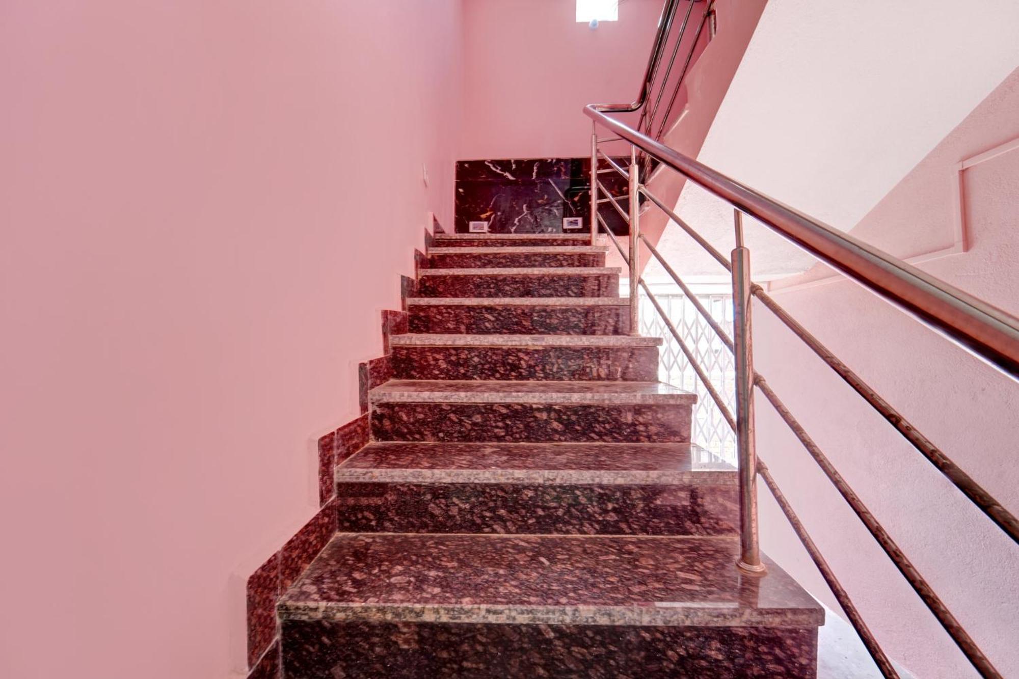Hotel O Radha Rani Hotel Rājgīr 外观 照片